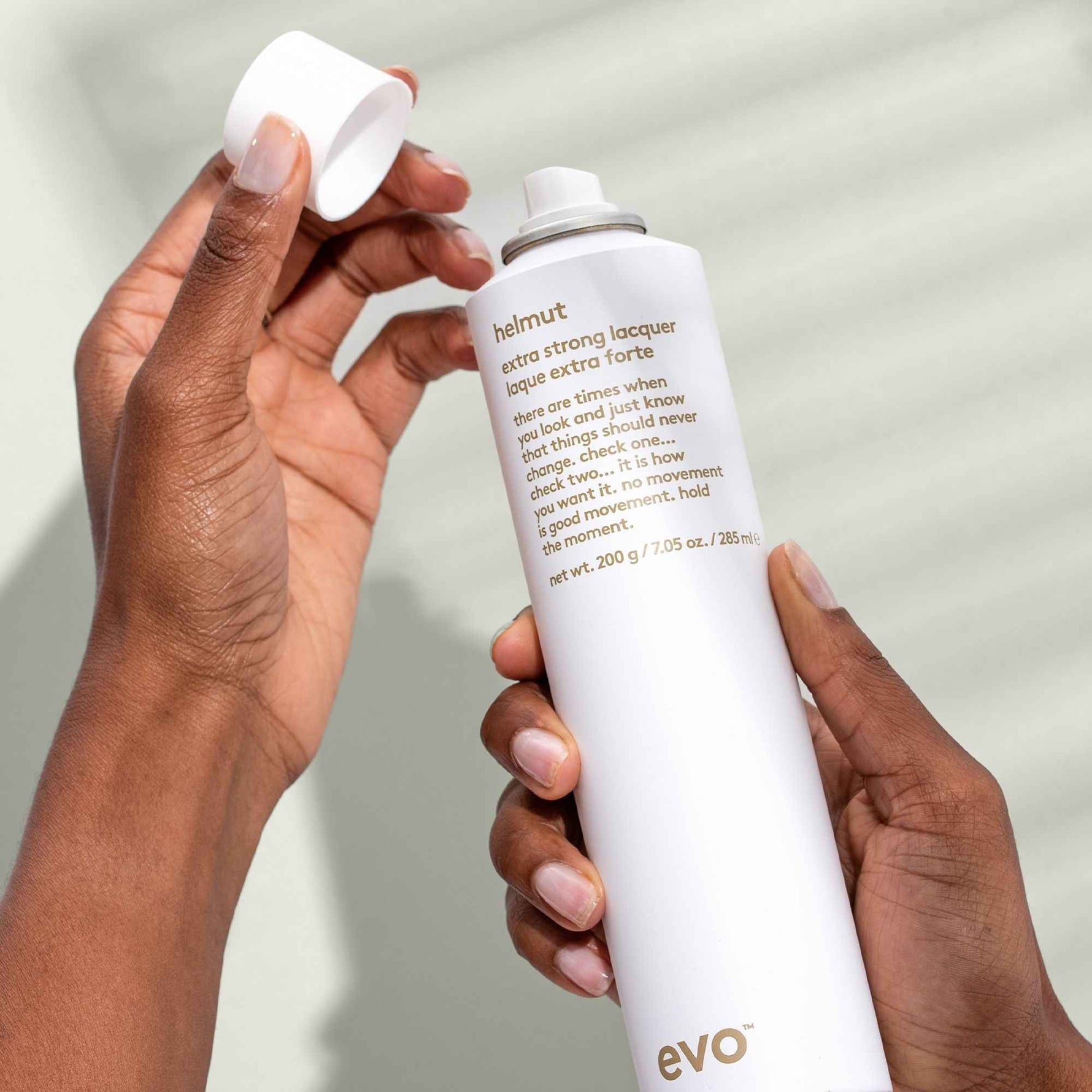evo Helmut Extra Strong Lacquer 285 ml – Ansicht 2