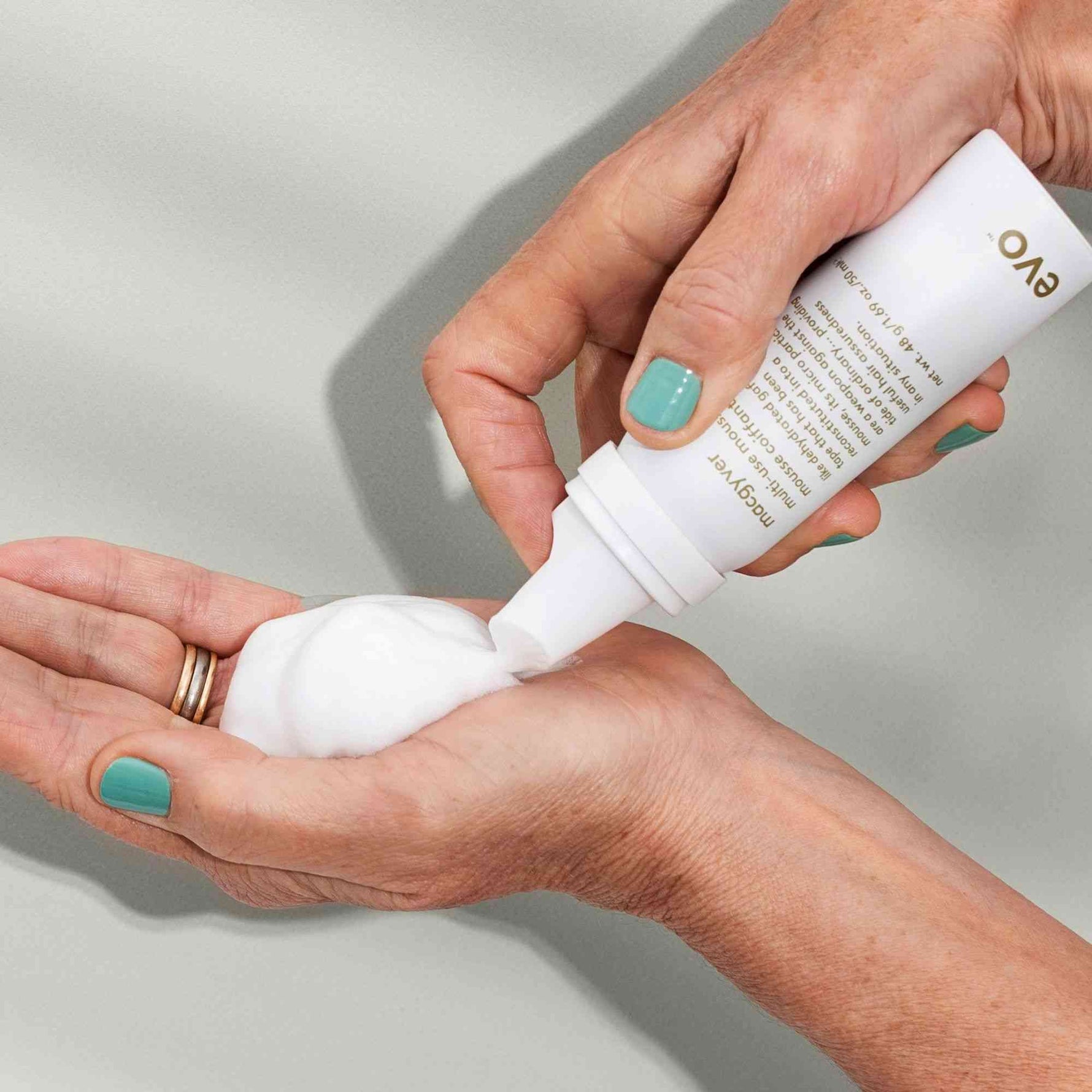 evo Macgyver Multi-Use Mousse 50 ml – Ansicht 2