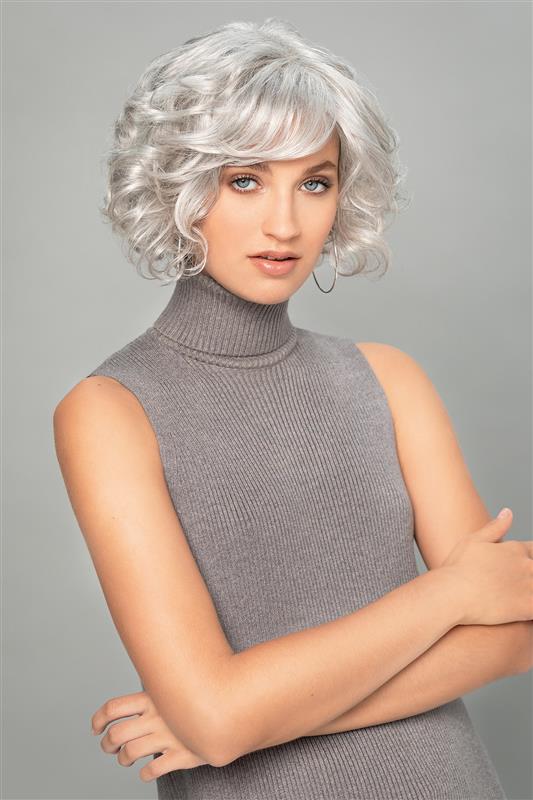 Reine-R4_66-154A8vYnZ7vuoCP