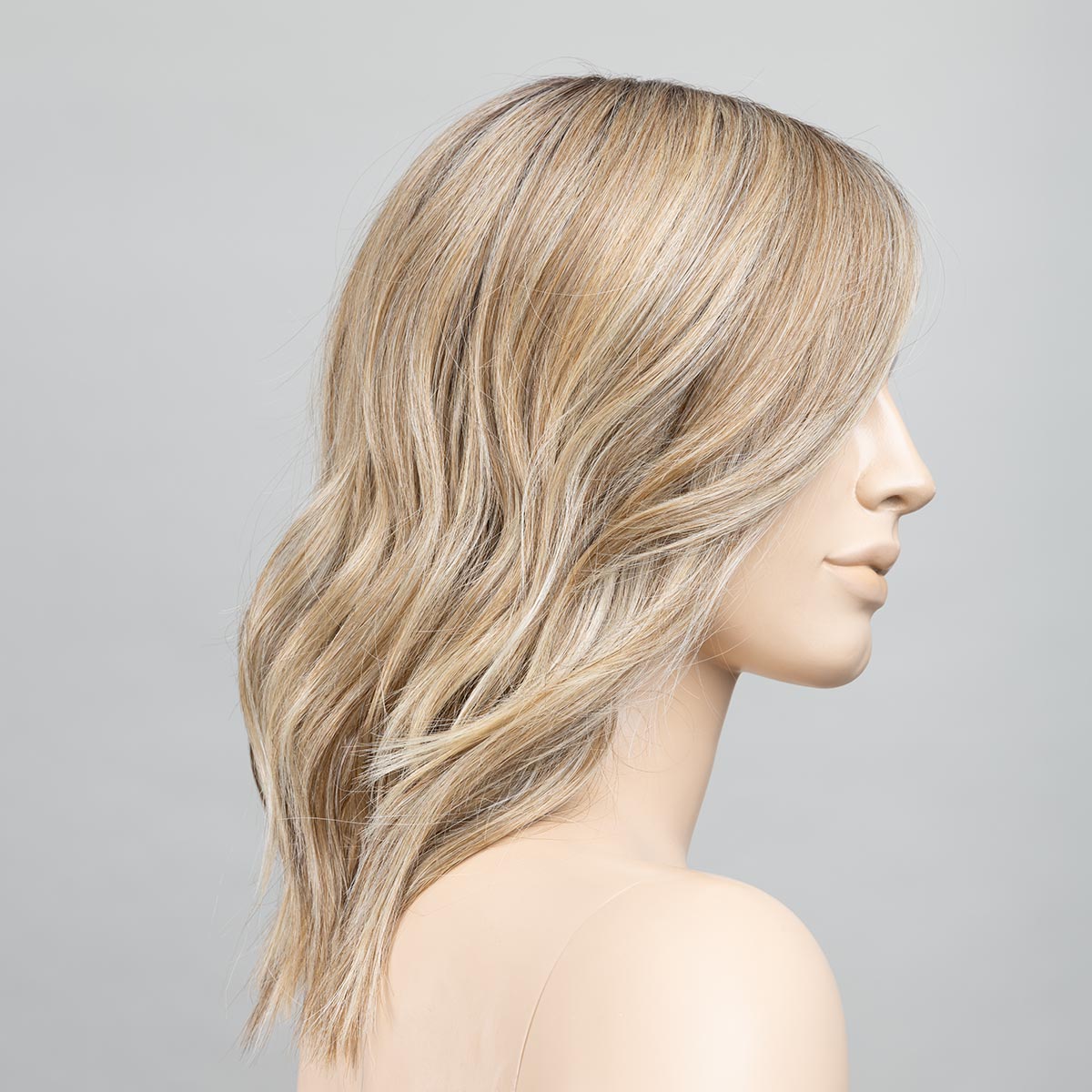 sandyblonde rooted