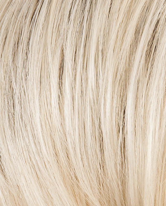 light-champagne-shad4xhMGpxLRTg2p