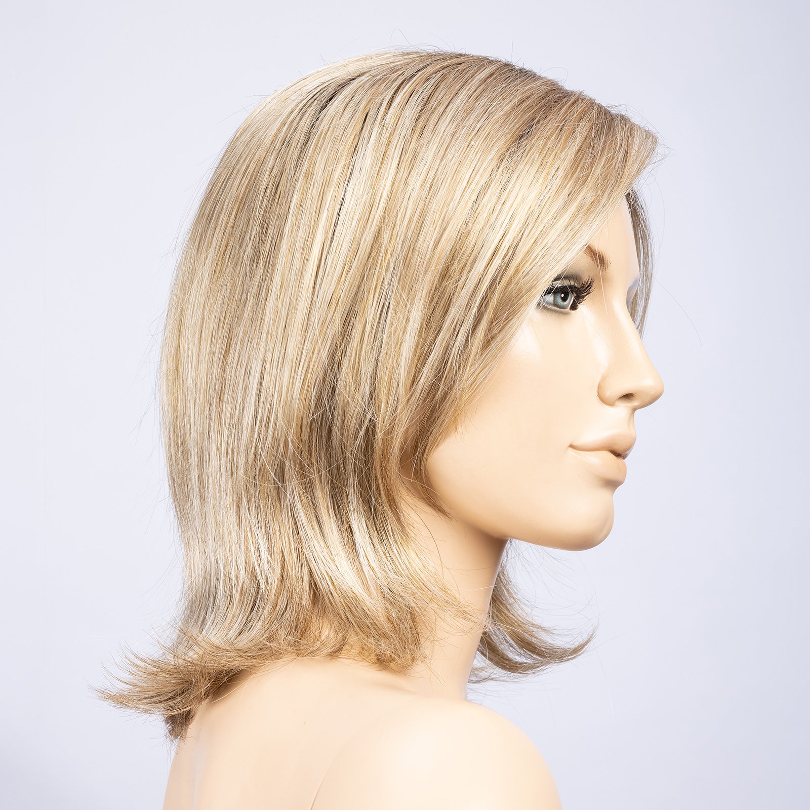 sandyblonde rooted