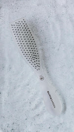 olivia-garden-essential-style-wet-fine-hair-bristles-ice-white-b-2485-2zjJ