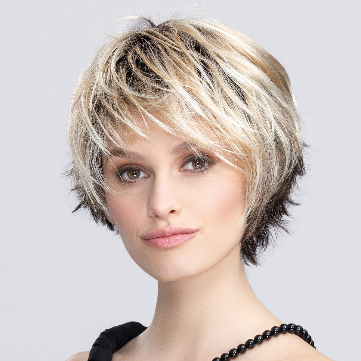 bisquit blonde rooted