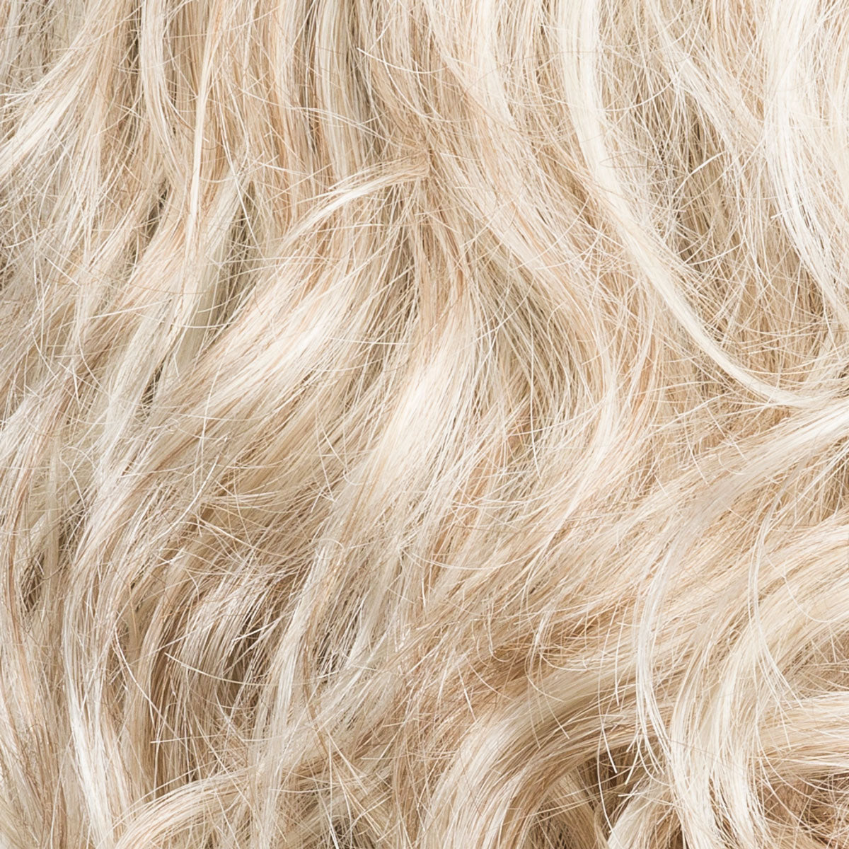 pearlblonde rooted